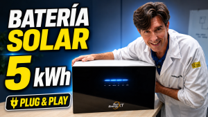 Batería solar SunEnergyXT 500 de 5 kWh con tecnología LiFePO4, inversor integrado y presentación técnica de Domo Electra.